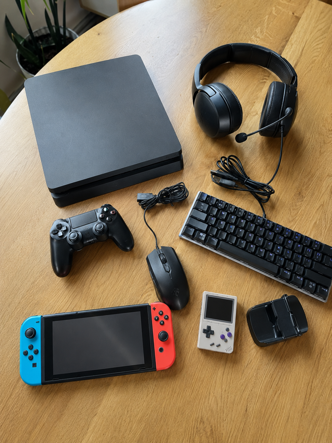 รับจำนำ Nintendo Switch OLEDสภาพดี